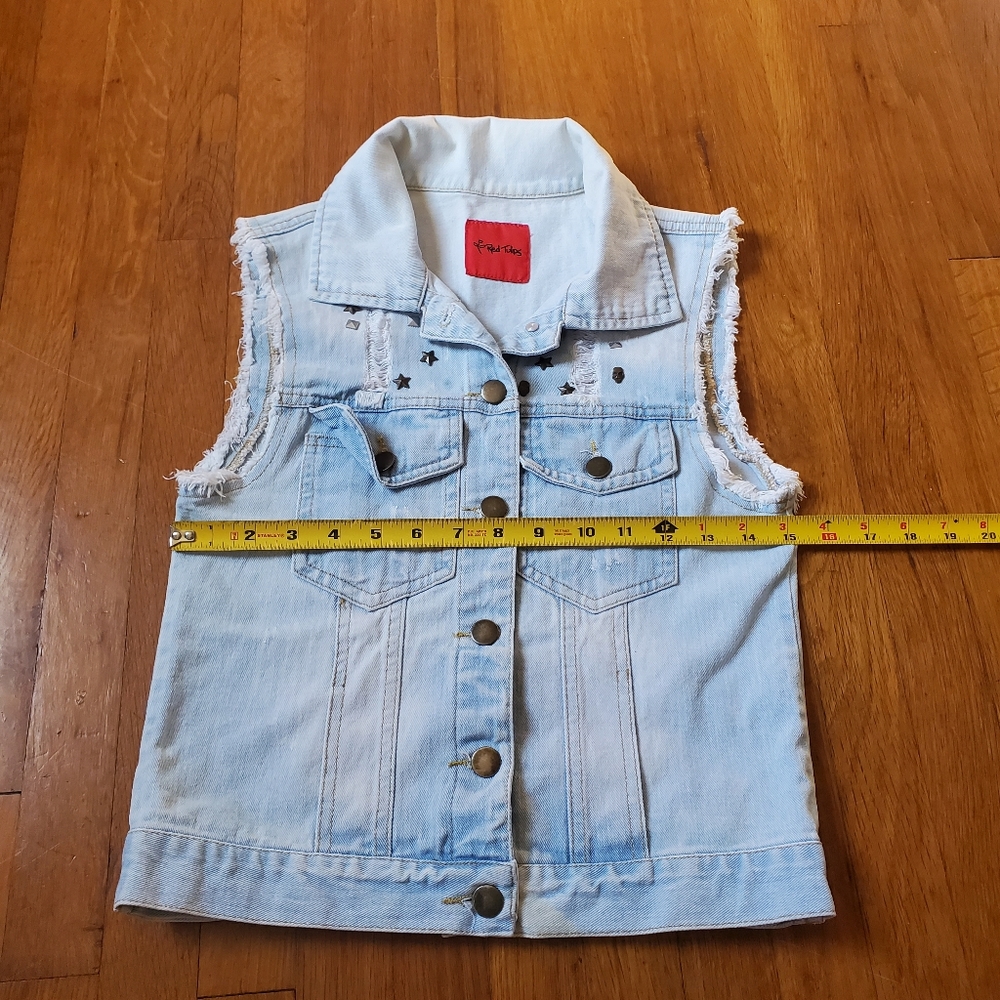 Red Tulips women's junior's distressed embellished jeans vest pocket jacket